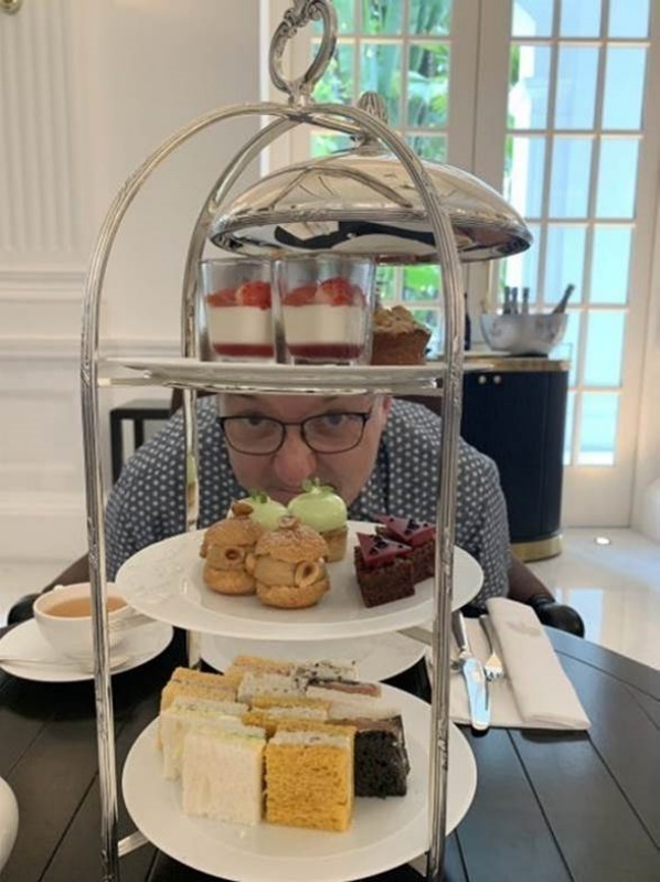 The colonial elegance of Raffles Hotel
