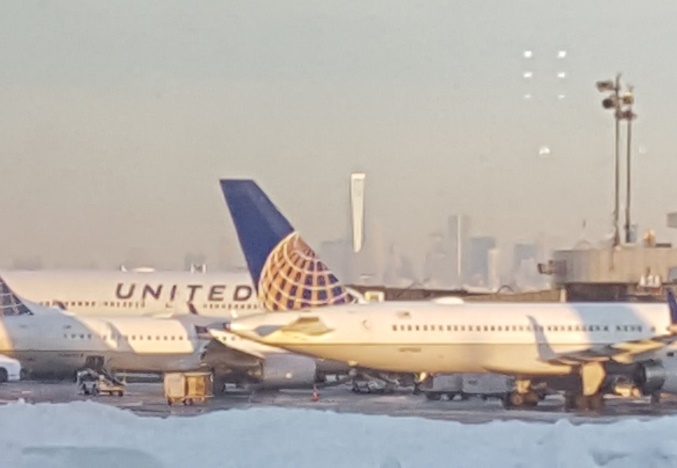 Snow clean-up at Newark Airport