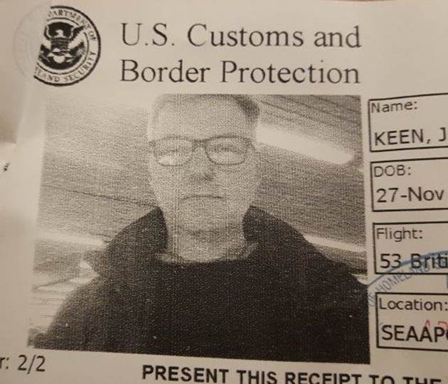 Electronic passport control mug shot