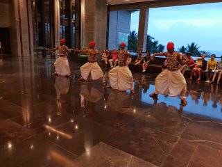 The dance show in the foyer